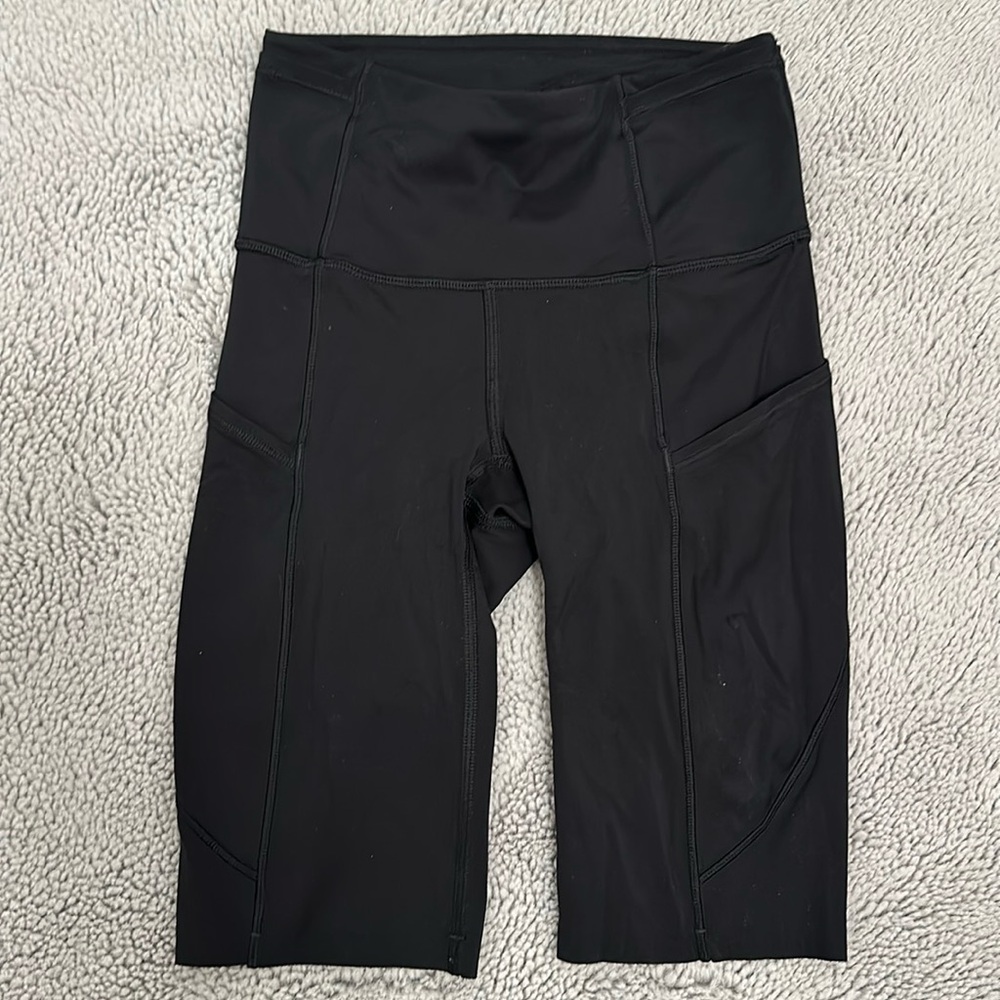 Lululemon high rise biker shorts with side pockets